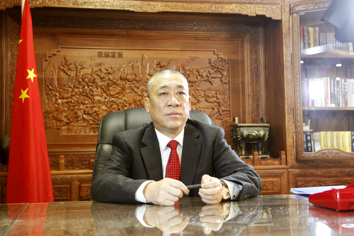 公司創(chuàng)始人、黨委書記崔培軍發(fā)表二〇二一年元旦獻(xiàn)詞